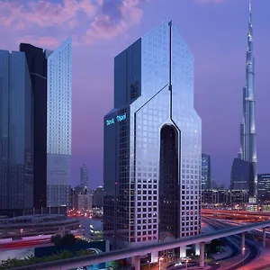 Dusit Thani Отель