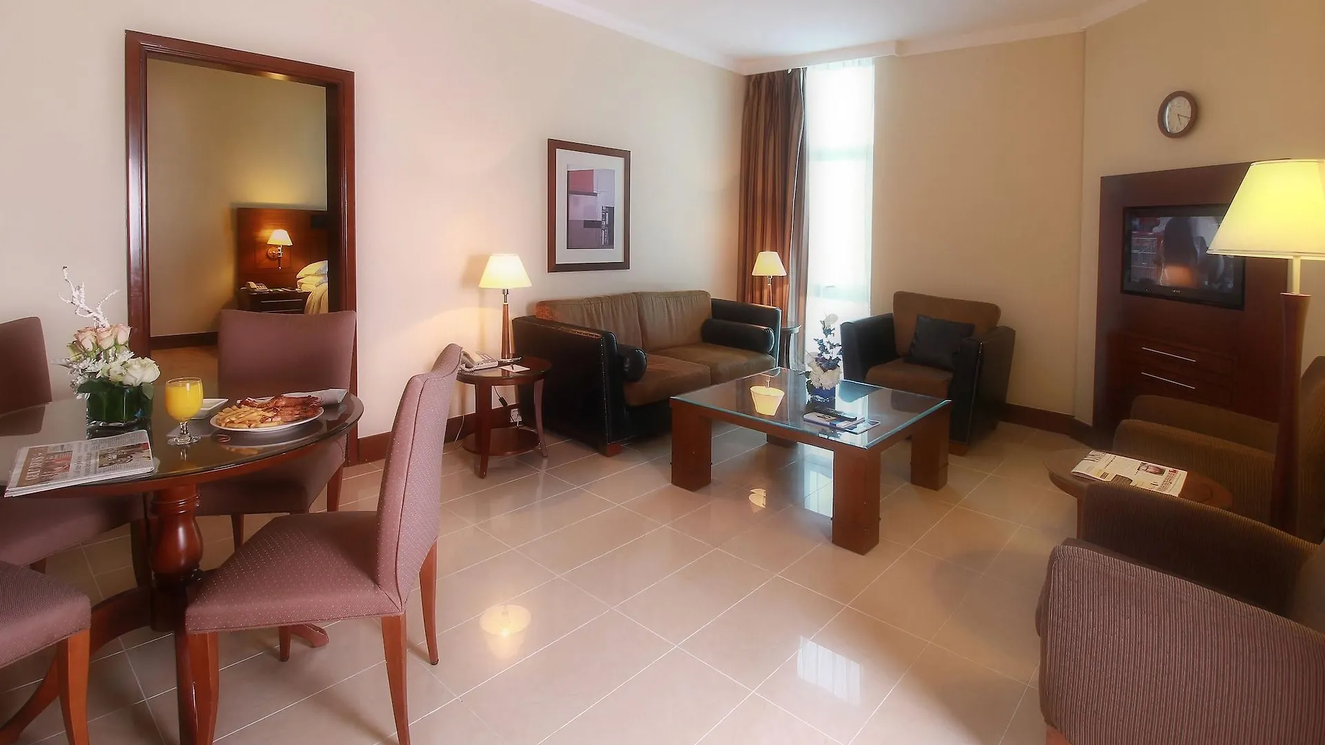 J5 Rimal Hotel Apartments Dubai 4*,